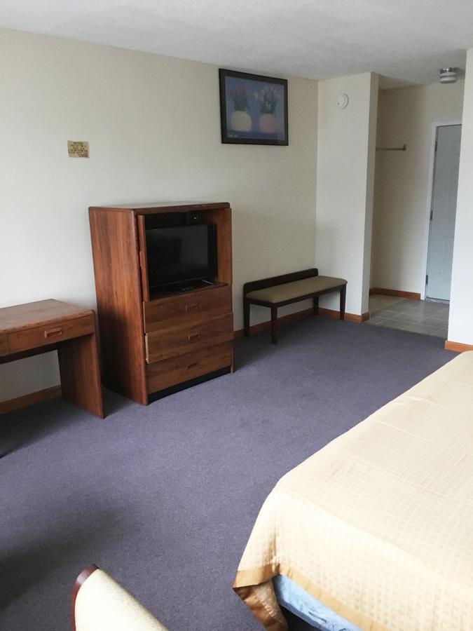 Village Motel Ellenville Esterno foto