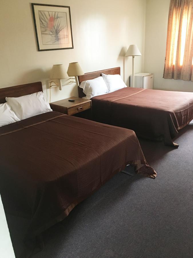 Village Motel Ellenville Esterno foto